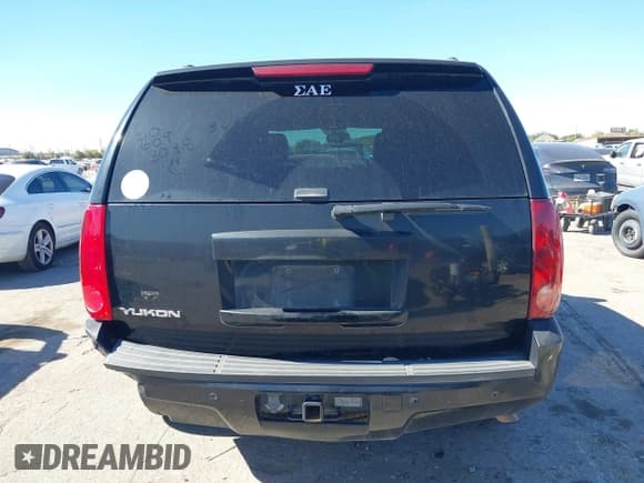 ✅ 2008 GMC Yukon SLT 4SA • VIN: 1GKFC13J38R135268 • Lot: 43620899. Listed on IAAI with 266,388 mi. Free auction sales archive from the USA and detailed vehicle history report at DreamBid. Image 16.