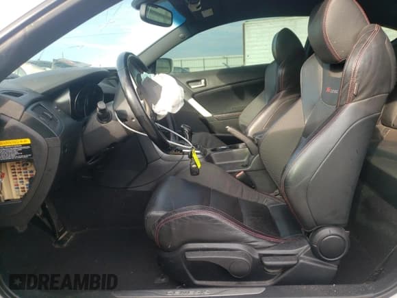 ✅ 2014 Hyundai Genesis Coupe R-Spec • VIN: KMHHT6KD8EU119617 • Lot: 81721115. Wystawiony na Copart z przebiegiem 161 429 mil. Bezpłatny archiwum sprzedaży aukcyjnych z USA i szczegółowy raport historii pojazdu na DreamBid. Zdjęcie 7.