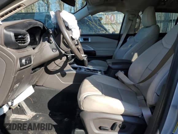 ✅ 2021 Ford Explorer Platinum • VIN: 1FM5K8HCXMGB63695 • Lot: 52802925. Wystawiony na Copart z przebiegiem 42 766 mil. Bezpłatny archiwum sprzedaży aukcyjnych z USA i szczegółowy raport historii pojazdu na DreamBid. Zdjęcie 7.