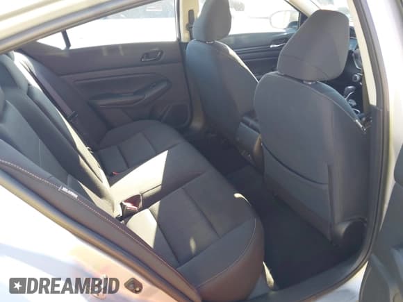 ✅ 2024 Nissan Altima SV • VIN: 1N4BL4DV3RN420712 • Lot: 43598094. Listed on IAAI with 28,173 mi. Free auction sales archive from the USA and detailed vehicle history report at DreamBid. Image 8.