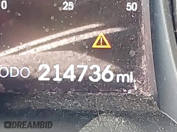 ✅ 2013 Hyundai Santa Fe Sport • VIN: 5XYZW3LA5DG040716 • Lot: 43681898. Listed on IAAI with 214,736 mi. Free auction sales archive from the USA and detailed vehicle history report at DreamBid. Image 15.