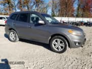 ✅ 2010 Hyundai Santa Fe SE • VIN: 5NMSH4AG6AH408668 • Lot: 81277394. Listed on Copart with 236,768 mi. Free auction sales archive from the USA and detailed vehicle history report at DreamBid. Image 4.