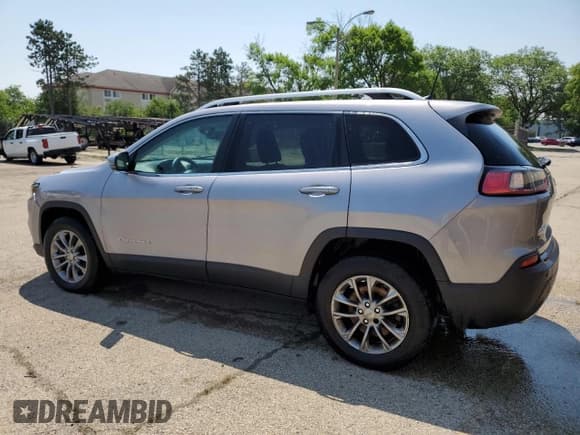 ✅ 2020 Jeep Cherokee Latitude Plus • VIN: 1C4PJMLX5LD519070 • Лот: 63781755. Опубликован ранее на Copart с пробегом 153 225 миль. Бесплатный доступ к архиву аукционных продаж из США и подробный отчёт об истории автомобиля на DreamBid. Изображение 2.