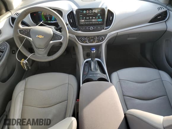 ✅ 2018 Chevrolet Volt LT • VIN: 1G1RA6S53JU155886 • Lot: 83875864. Wystawiony na Copart z przebiegiem 34 483 mil. Bezpłatny archiwum sprzedaży aukcyjnych z USA i szczegółowy raport historii pojazdu na DreamBid. Zdjęcie 8.