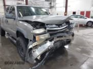 ✅ 2006 Chevrolet Silverado 2500HD LT1 • VIN: 1GCHK29UX6E263400 • Lot: 43512984. Wystawiony na IAAI z przebiegiem 185 395 mil. Bezpłatny archiwum sprzedaży aukcyjnych z USA i szczegółowy raport historii pojazdu na DreamBid. Zdjęcie 17.