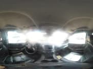 ✅ 2015 Chevrolet Suburban LT • VIN: 1GNSCJKC1FR545648 • Lot: 42982512. Wystawiony na IAAI z przebiegiem 405 947 mil. Bezpłatny archiwum sprzedaży aukcyjnych z USA i szczegółowy raport historii pojazdu na DreamBid. Zdjęcie 18.