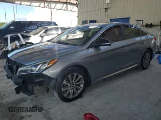 2015 Hyundai Sonata Sport с VIN 5NPE34AF0FH251233, выставлен на аукционе Copart как лот 85766045 с пробегом 114 579 миль миль и Списание • Salvage title. История ставок и продаж доступна на DreamBid. Изображение 1.