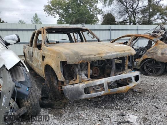 ✅ 2008 Ford F-450 XL • VIN: 1FTXW43R88ED62820 • Lot: 73794694. Listed on Copart with Not provided. Free auction sales archive from the USA and detailed vehicle history report at DreamBid. Image 4.