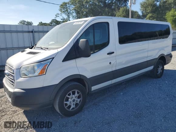 ✅ 2015 Ford Transit XL • VIN: 1FBZX2YM8FKA50913 • Лот: 66009295. Опубликован ранее на Copart с пробегом 204 536 миль. Бесплатный доступ к архиву аукционных продаж из США и подробный отчёт об истории автомобиля на DreamBid. Изображение 1.