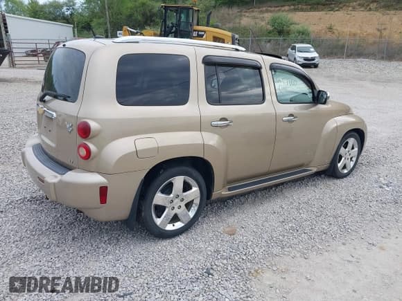 ✅ 2006 Chevrolet HHR LT • VIN: 3GNDA23P96S554505 • Lot: 42099860. Listed on IAAI with 185,957 mi. Free auction sales archive from the USA and detailed vehicle history report at DreamBid. Image 4.