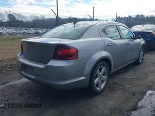 ✅ 2013 Dodge Avenger SE • VIN: 1C3CDZAB5DN565301 • Лот: 41286445. Опубликован ранее на IAAI с пробегом 191 318 миль. Бесплатный доступ к архиву аукционных продаж из США и подробный отчёт об истории автомобиля на DreamBid. Изображение 4.