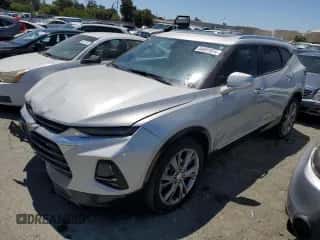 2022 Chevrolet Blazer Premier z VIN 3GNKBFRS8NS138919, wystawiony jako Copart lot #64691874 z przebiegiem 23 279 mil mil oraz Szkoda całkowita • Salvage title. Historia ofert i sprzedaży dostępna na DreamBid. Obrazek 1.