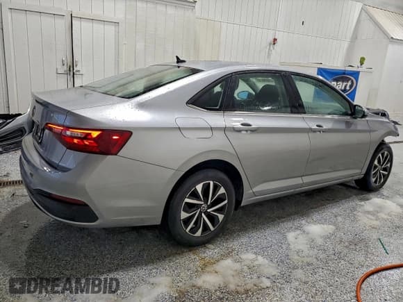 ✅ 2024 Volkswagen Jetta S • VIN: 3VW5M7BU1RM090060 • Lot: 96157365. Listed on Copart with 42,241 mi. Free auction sales archive from the USA and detailed vehicle history report at DreamBid. Image 3.