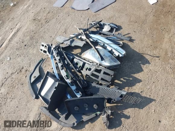 ✅ 2012 Chevrolet Malibu 1LT • VIN: 1G1ZC5E0XCF206926 • Lot: 43149968. Listed on IAAI with 154,766 mi. Free auction sales archive from the USA and detailed vehicle history report at DreamBid. Image 12.