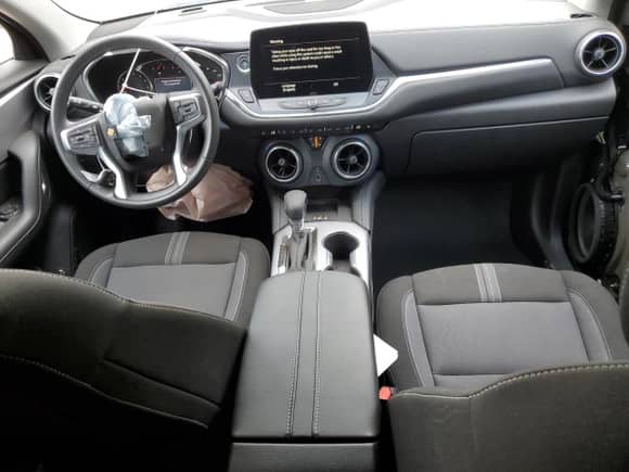 2024 Chevrolet Blazer LT with VIN 3GNKBCR46RS175716, listed as a Copart auction lot 63244504 with 8,684 mi miles and Salvage title. Bid and sale history available at DreamBid. Image 8.