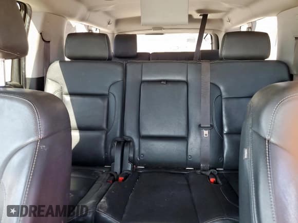 ✅ 2017 GMC Yukon XL SLT • VIN: 1GKS1GKCXHR300145 • Lot: 70373325. Listed on Copart with 244,628 mi. Free auction sales archive from the USA and detailed vehicle history report at DreamBid. Image 10.