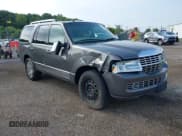 ✅ 2013 Lincoln Navigator • VIN: 5LMJJ2J54DEL08992 • Лот: 43015977. Опубликован ранее на IAAI с пробегом 145 424 миль. Бесплатный доступ к архиву аукционных продаж из США и подробный отчёт об истории автомобиля на DreamBid. Изображение 1.