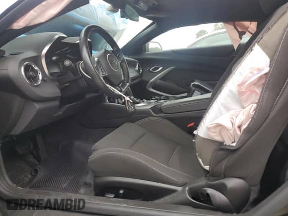 2023 Chevrolet Camaro 1LT z VIN 1G1FB1RS8P0160791, wystawiony jako Copart lot #70573935 z przebiegiem Nie podano mil oraz Szkoda całkowita • Salvage title. Historia ofert i sprzedaży dostępna na DreamBid. Obrazek 7.