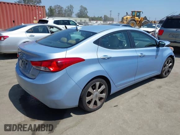 ✅ 2012 Hyundai Elantra Limited • VIN: KMHDH4AE5CU464938 • Lot: 42572413. Listed on IAAI with 181,076 mi. Free auction sales archive from the USA and detailed vehicle history report at DreamBid. Image 4.