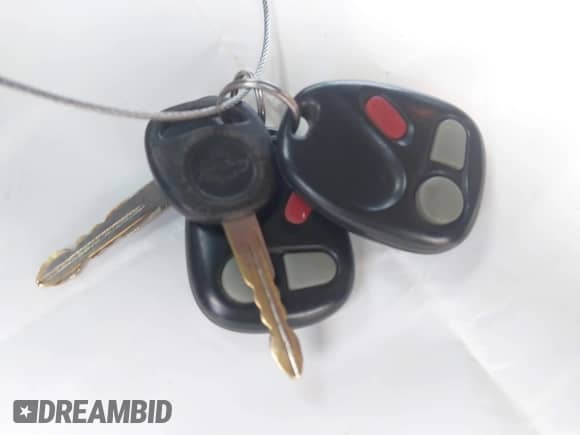 1999 Chevrolet Silverado 1500 LS z VIN 1GCEK19T8XE231163, wystawiony jako IAAI lot #43513149 z przebiegiem 204 007 mil mil oraz . Historia ofert i sprzedaży dostępna na DreamBid. Obrazek 11.