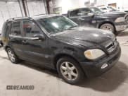 ✅ 2003 Mercedes-Benz M 350 • VIN: 4JGAB57E73A420586 • Лот: 43795890. Опубликован ранее на IAAI с пробегом 151 519 миль. Бесплатный доступ к архиву аукционных продаж из США и подробный отчёт об истории автомобиля на DreamBid. Изображение 1.