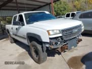 ✅ 2005 Chevrolet Silverado 2500HD LT • VIN: 1GCHC23U15F901726 • Lot: 43723341. Wystawiony na IAAI z przebiegiem 191 495 mil. Bezpłatny archiwum sprzedaży aukcyjnych z USA i szczegółowy raport historii pojazdu na DreamBid. Zdjęcie 1.