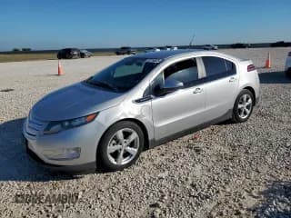 ✅ 2013 Chevrolet Volt • VIN: 1G1RC6E4XDU135040 • Лот: 91716525. Опубликован ранее на Copart с пробегом 158 697 миль. Бесплатный доступ к архиву аукционных продаж из США и подробный отчёт об истории автомобиля на DreamBid. Изображение 1.