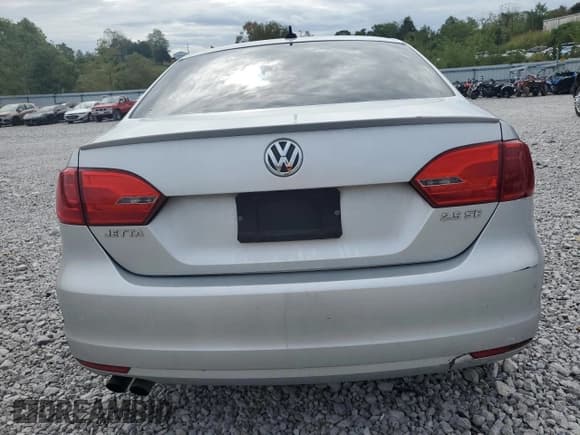 ✅ 2012 Volkswagen Jetta SE • VIN: 3VWBP7AJ6CM030395 • Lot: 86772425. Listed on Copart with 224,230 mi. Free auction sales archive from the USA and detailed vehicle history report at DreamBid. Image 6.