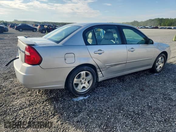 2005 Chevrolet Malibu LT с VIN 1G1ZU54855F212561, выставлен на аукционе Copart как лот 66684465 с пробегом 229 347 миль миль и Списание • Salvage title. История ставок и продаж доступна на DreamBid. Изображение 3.
