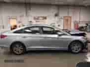 ✅ 2015 Hyundai Sonata SE • VIN: 5NPE24AFXFH211566 • Lot: 43193389. Listed on IAAI with 113,185 mi. Free auction sales archive from the USA and detailed vehicle history report at DreamBid. Image 13.