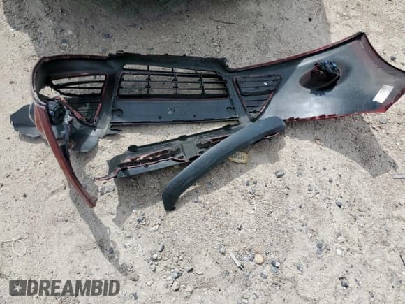 ✅ 2014 Ford Focus Titanium • VIN: 1FADP3N23EL263992 • Лот: 60790435. Опубликован ранее на Copart с пробегом 95 508 миль. Бесплатный доступ к архиву аукционных продаж из США и подробный отчёт об истории автомобиля на DreamBid. Изображение 12.