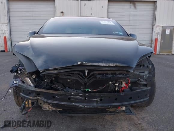 ✅ 2020 Tesla Model X Performance • VIN: 5YJXCAE43LF233836 • Lot: 41067464. Listed on IAAI with 69,231 mi. Free auction sales archive from the USA and detailed vehicle history report at DreamBid. Image 13.