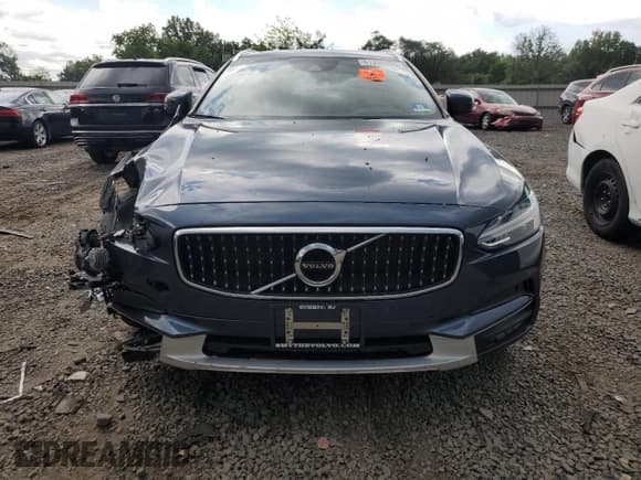 ✅ 2018 Volvo V90 • VIN: YV4102NK2J1022455 • Лот: 61338505. Опубликован ранее на Copart с пробегом 100 796 миль. Бесплатный доступ к архиву аукционных продаж из США и подробный отчёт об истории автомобиля на DreamBid. Изображение 5.