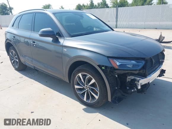 ✅ 2024 Audi Q5 S line Premium • VIN: WA1GAAFY1R2103406 • Лот: 43008540. Опубликован ранее на IAAI с пробегом 5 065 миль. Бесплатный доступ к архиву аукционных продаж из США и подробный отчёт об истории автомобиля на DreamBid. Изображение 1.