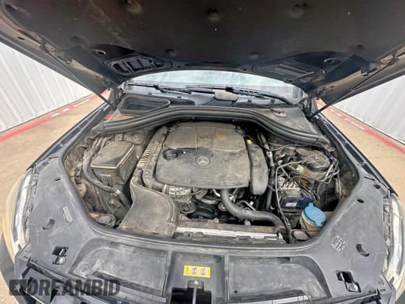 ✅ 2012 Mercedes-Benz M 350 • VIN: 4JGDA5HB2CA016731 • Lot: 61779925. Listed on Copart with 197,795 mi. Free auction sales archive from the USA and detailed vehicle history report at DreamBid. Image 7.