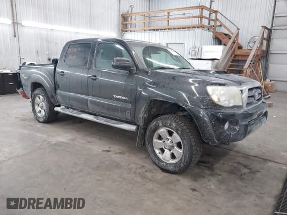✅ 2008 Toyota Tacoma • VIN: 5TELU42N88Z554402 • Lot: 41509696. Wystawiony na IAAI z przebiegiem 112 077 mil. Bezpłatny archiwum sprzedaży aukcyjnych z USA i szczegółowy raport historii pojazdu na DreamBid. Zdjęcie 1.