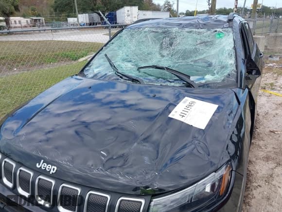 ✅ 2022 Jeep Compass Latitude Lux • VIN: 3C4NJDFB1NT118412 • Lot: 41115850. Listed on IAAI with Not provided. Free auction sales archive from the USA and detailed vehicle history report at DreamBid. Image 6.