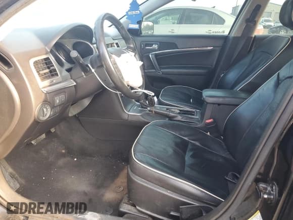 ✅ 2011 Lincoln MKZ • VIN: 3LNHL2GC9BR752915 • Lot: 82136345. Wystawiony na Copart z przebiegiem 147 775 mil. Bezpłatny archiwum sprzedaży aukcyjnych z USA i szczegółowy raport historii pojazdu na DreamBid. Zdjęcie 7.