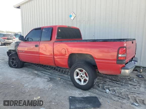 2001 Dodge 1500 с VIN 3B7HF12Y41G199948, выставлен на аукционе Copart как лот 45541885 с пробегом Не указан миль и На запчасти • Non repairable. История ставок и продаж доступна на DreamBid. Изображение 2.