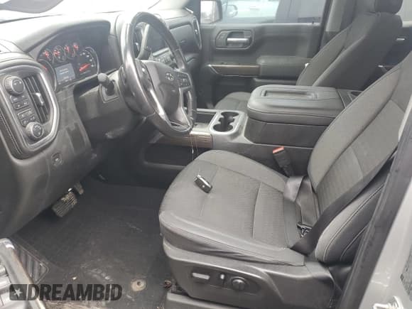 ✅ 2019 Chevrolet Silverado 1500 RST • VIN: 1GCRYEED4KZ208499 • Lot: 82109795. Wystawiony na Copart z przebiegiem 70 871 mil. Bezpłatny archiwum sprzedaży aukcyjnych z USA i szczegółowy raport historii pojazdu na DreamBid. Zdjęcie 7.