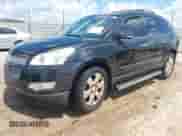 2012 Chevrolet Traverse LTZ z VIN 1GNKRLED6CJ205050, wystawiony jako IAAI lot #42888847 z przebiegiem 207 825 mil mil oraz . Historia ofert i sprzedaży dostępna na DreamBid. Obrazek 2.
