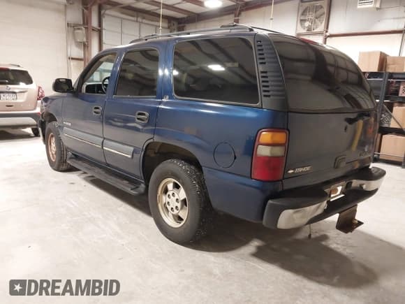 ✅ 2002 Chevrolet Tahoe LS • VIN: 1GNEC13VX2R155011 • Lot: 43877699. Listed on IAAI with 293,217 mi. Free auction sales archive from the USA and detailed vehicle history report at DreamBid. Image 3.