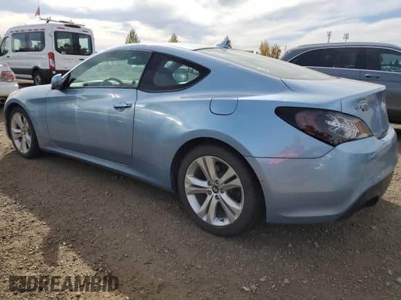 2010 Hyundai Genesis Coupe Premium с VIN KMHHT6KD0AU032708, выставлен на аукционе Copart как лот 74803464 с пробегом 136 863 миль миль и Чистый • Clean title. История ставок и продаж доступна на DreamBid. Изображение 2.