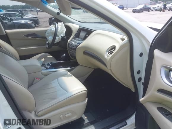 ✅ 2016 Infiniti QX60 • VIN: 5N1AL0MN3GC530548 • Lot: 43172180. Listed on IAAI with 94,949 mi. Free auction sales archive from the USA and detailed vehicle history report at DreamBid. Image 5.