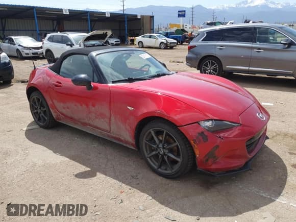 ✅ 2017 Mazda MX-5 Miata Club • VIN: JM1NDAC79H0120920 • Lot: 52457815. Wystawiony na Copart z przebiegiem 48 114 mil. Bezpłatny archiwum sprzedaży aukcyjnych z USA i szczegółowy raport historii pojazdu na DreamBid. Zdjęcie 4.