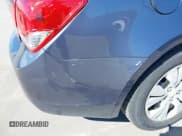 ✅ 2014 Chevrolet Cruze LS • VIN: 1G1PA5SH6E7128875 • Lot: 43467275. Wystawiony na IAAI z przebiegiem 240 867 mil. Bezpłatny archiwum sprzedaży aukcyjnych z USA i szczegółowy raport historii pojazdu na DreamBid. Zdjęcie 12.