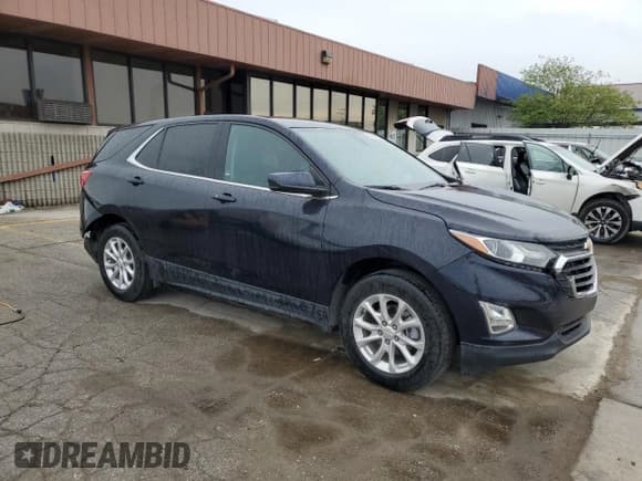 ✅ 2020 Chevrolet Equinox LT • VIN: 3GNAXJEVXLS528028 • Lot: 54328225. Listed on Copart with 71,101 mi. Free auction sales archive from the USA and detailed vehicle history report at DreamBid. Image 4.