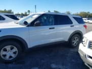 ✅ 2021 Ford Police Interceptor Utility • VIN: 1FM5K8ABXMGB64623 • Lot: 43749805. Wystawiony na IAAI z przebiegiem 50 mil. Bezpłatny archiwum sprzedaży aukcyjnych z USA i szczegółowy raport historii pojazdu na DreamBid. Zdjęcie 15.