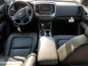 ✅ 2022 Chevrolet Colorado 4WD ZR2 • VIN: 1GCGTEEN6N1297610 • Лот: 72007794. Опубликован ранее на Copart с пробегом Не указан. Бесплатный доступ к архиву аукционных продаж из США и подробный отчёт об истории автомобиля на DreamBid. Изображение 8.