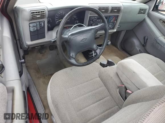 1995 Chevrolet S-10 с VIN 1GCCS1446S8243780, выставлен на аукционе Copart как лот 79193844 с пробегом 231 692 миль миль и Списание • Salvage title. История ставок и продаж доступна на DreamBid. Изображение 8.
